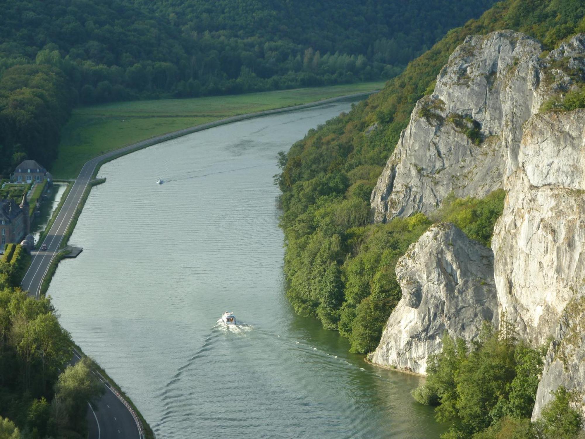 Вілла Le Refuge Hastiere-par-dela Екстер'єр фото